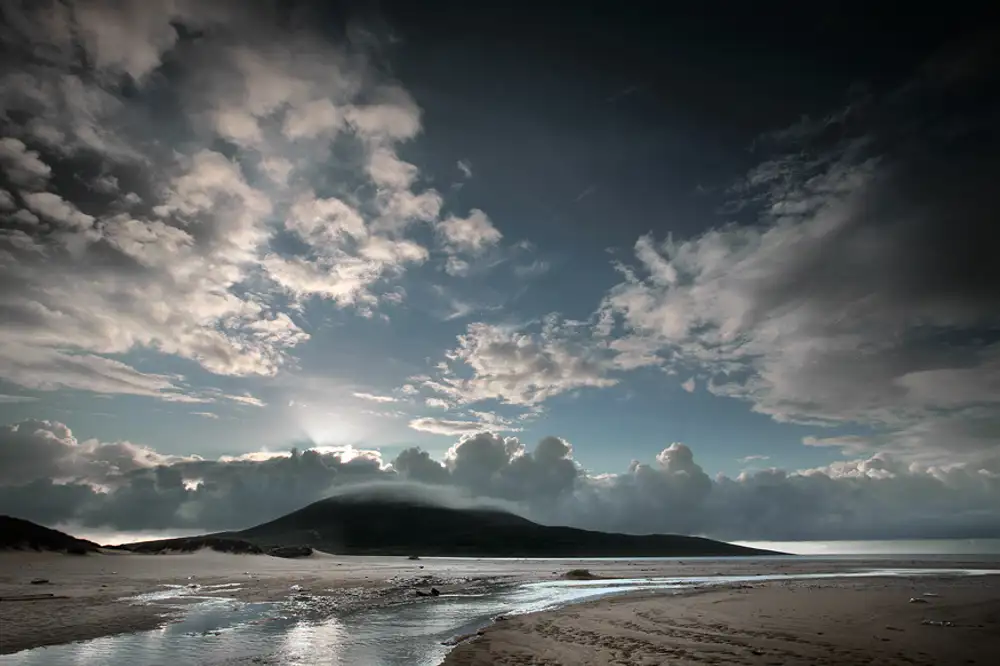 stand back and watch as time passes (colour version)