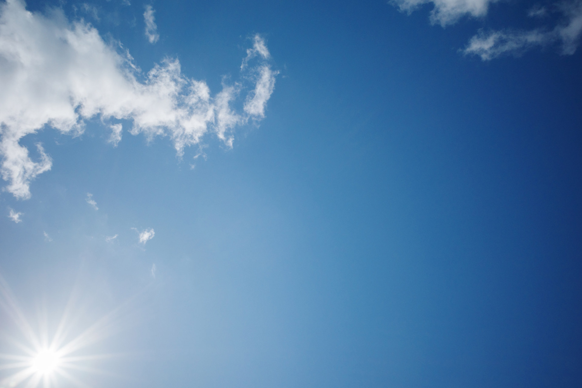 Ricoh GRIII 28mm f/16 - no flare at all